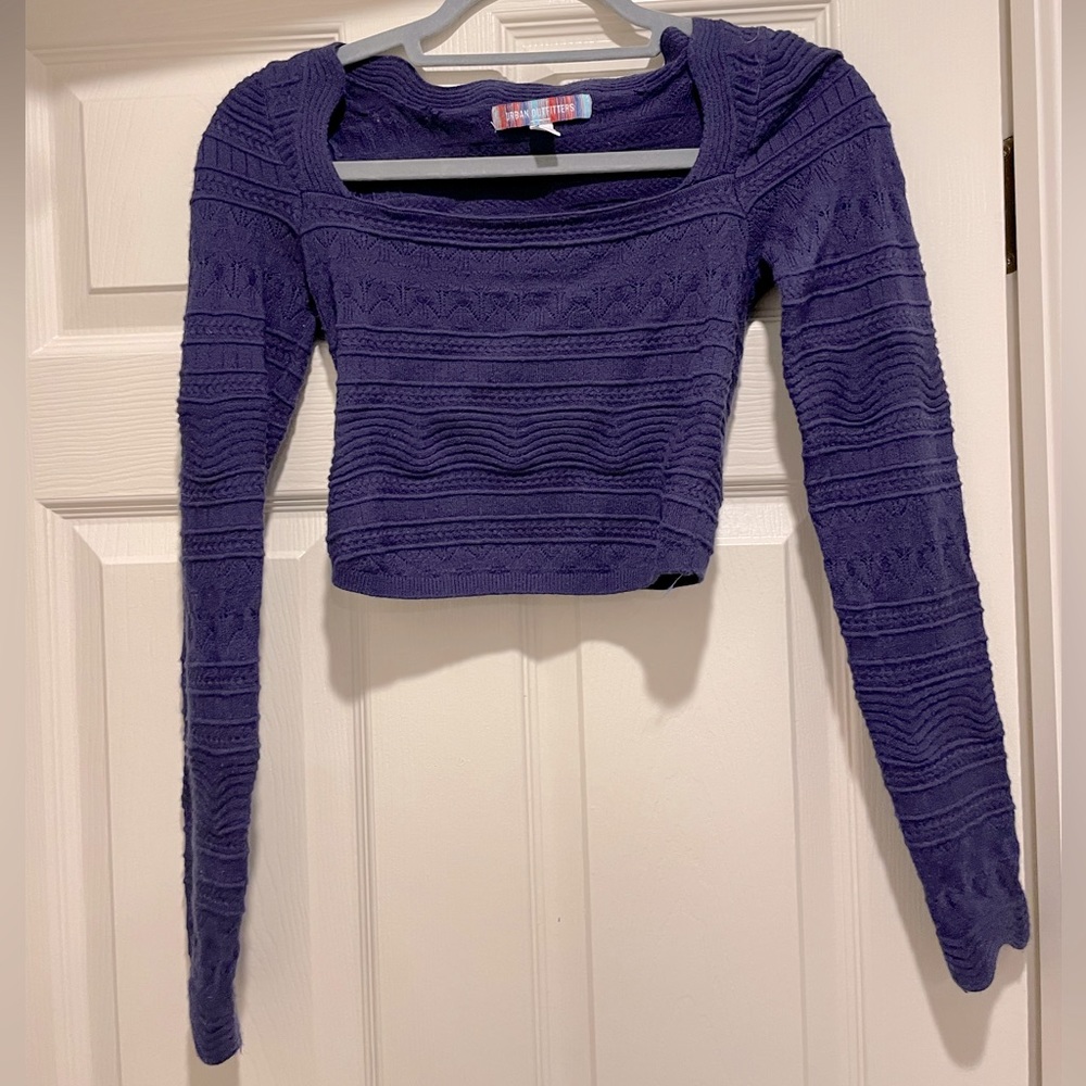 Urban cropped navy sweater